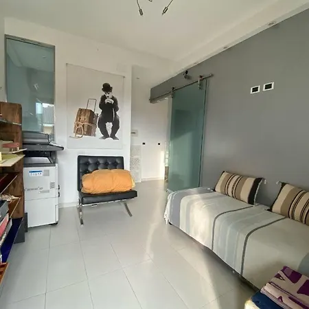Studio_suite05 *